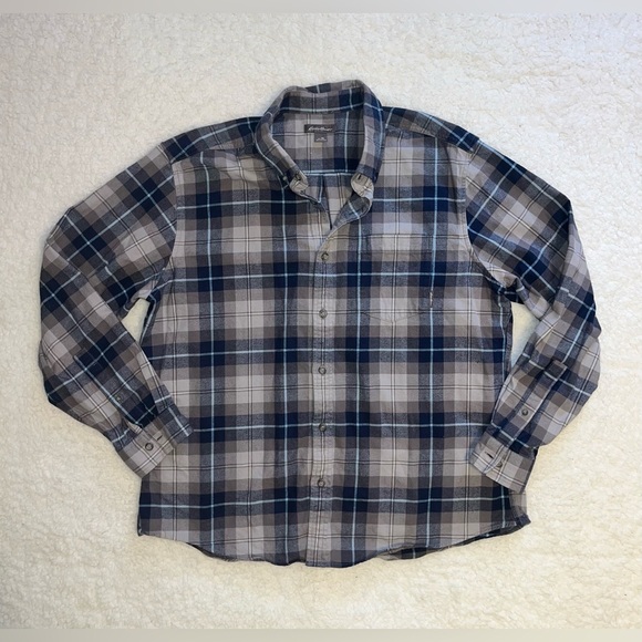 Eddie Bauer Plaid Flannel Button Down Shirt Blue Gray Men’s XL - Picture 1 of 6